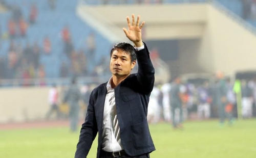 HLV Hữu Thắng kết thúc AFF Cup mà không đạt chỉ tiêu.