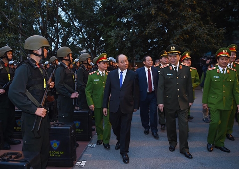 Thủ tướng thăm Bộ Tư lệnh Cảnh sát cơ động