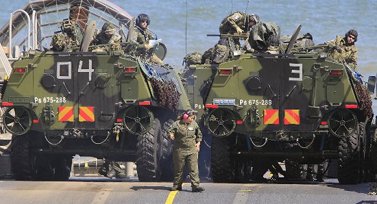 Mỹ rầm rộ triển khai xe tăng đến các nước Baltic