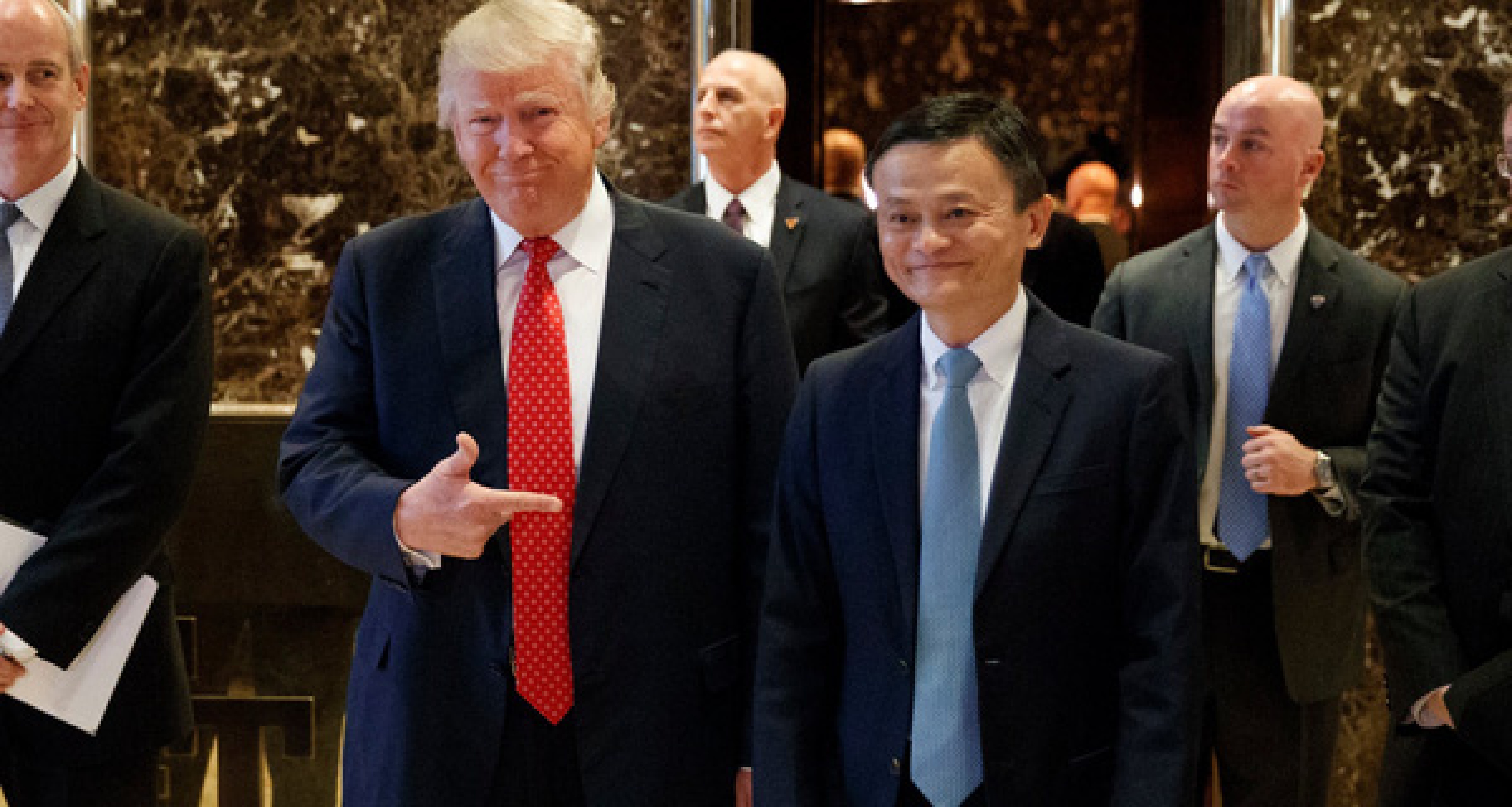  Ông Donald Trump mời ông Jack Ma đến tháp Trump hôm 9/1