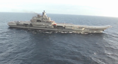 Xem tàu sân bay mạnh nhất Nga trở về từ chiến trường Syria