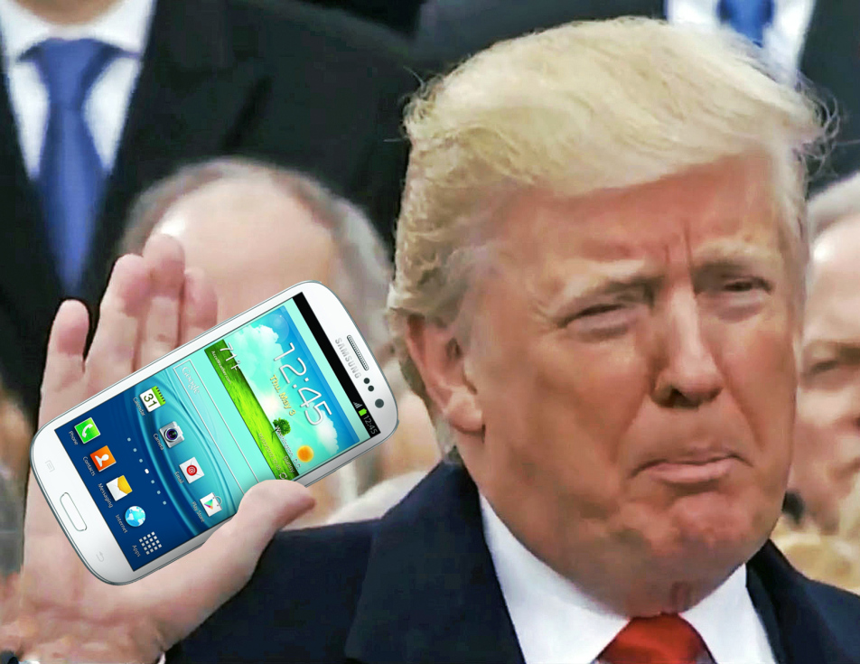 Tại sao Tổng thống Donald Trump vẫn sử dụng chiếc điện thoại &quot;cổ lỗ sĩ&quot;?