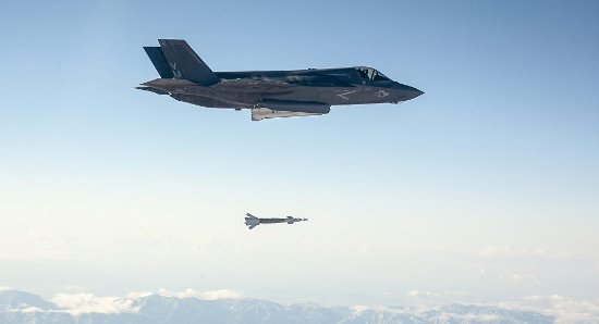 Siêu chiến đấu cơ F-35 của Mỹ sẽ được trang bị tên lửa &quot;độc&quot;