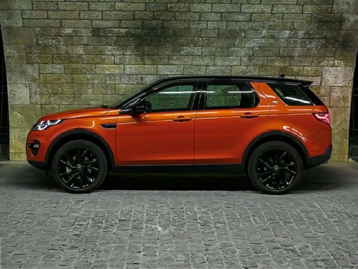 Land Rover Discovery Sport 2016 có giá bán 37,455 USD (khoảng 854 triệu đồng)