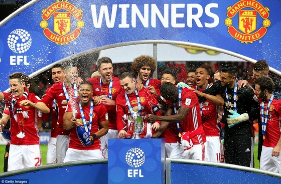 MU và Mourinho đã có được danh hiệu đầu tiên ở mùa giải này