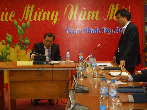 Chủ tịch UBND Đà Nẵng Huỳnh Đức Thơ phát biểu tại buổi thăm và làm việc tại VNPT Đà Nẵng.