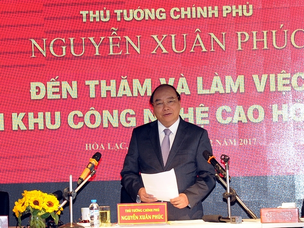 Thủ tướng Nguyễn Xuân Phúc thăm và làm việc tại Khu Công nghệ Cao Hòa Lạc vào sáng ngày 16/2
