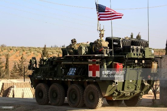 Hình ảnh về sự xuất hiện của các phương tiện chiến đấu bọc thép tối tân Stryker của Mỹ ở Syria