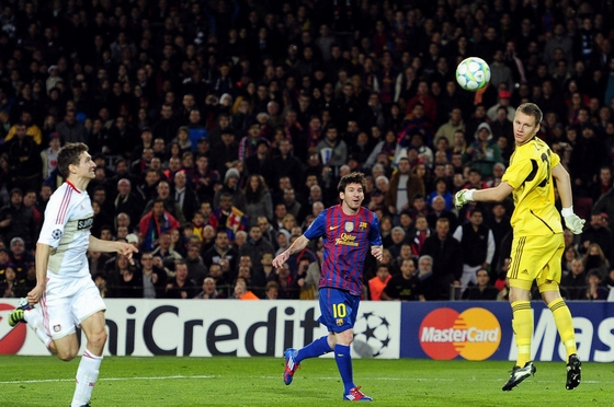 Messi từng ghi 5 bàn trong 1 trận đấu tại Champions League!