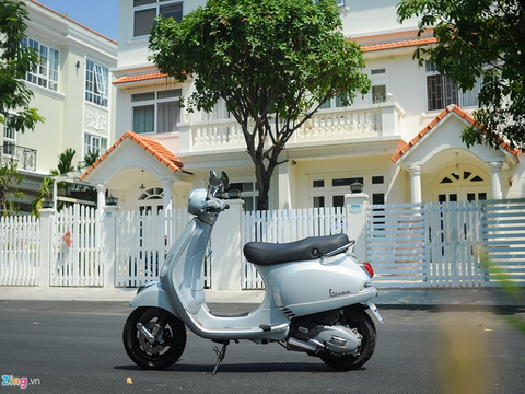 Cận cảnh Vespa LX 125 2017 mới