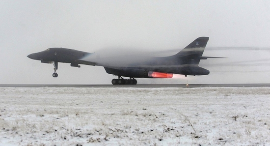 Máy bay ném bom chiến lược B-1B 