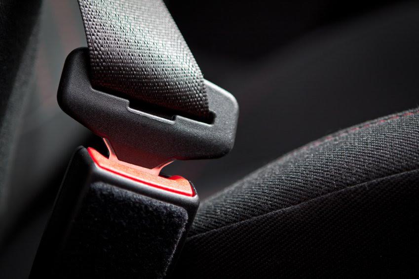 Thắt dây an toàn trên ô tô: Việc nhỏ - Lợi ích lớn