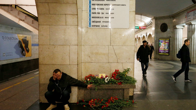 Tin mới nhất về vụ đánh bom tàu điện ngầm ở Nga