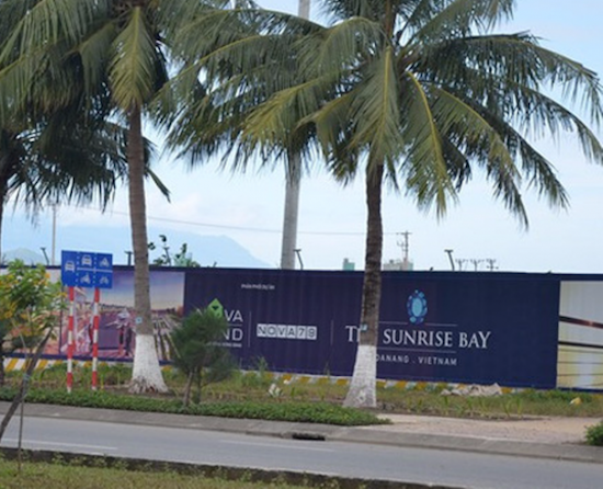 Điều tra vụ hút cát trái phép xây The Sunrise Bay Đà Nẵng