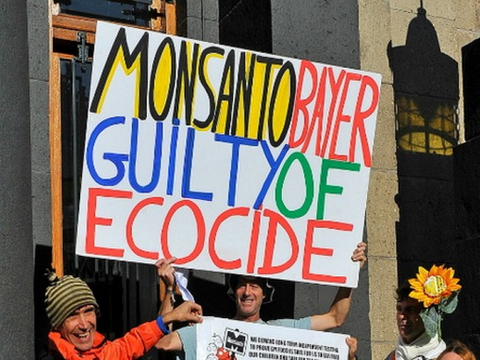 Tòa án quốc tế kết luận Monsanto hủy hoại môi trường Việt Nam