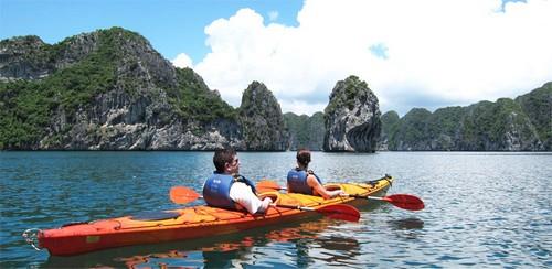 Cấm chèo thuyền Kayak: Phải có lộ trình, thời gian!