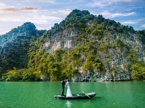 Bộ ảnh cưới độc đáo tại các điểm du lịch nổi tiếng trên khắp Việt Nam