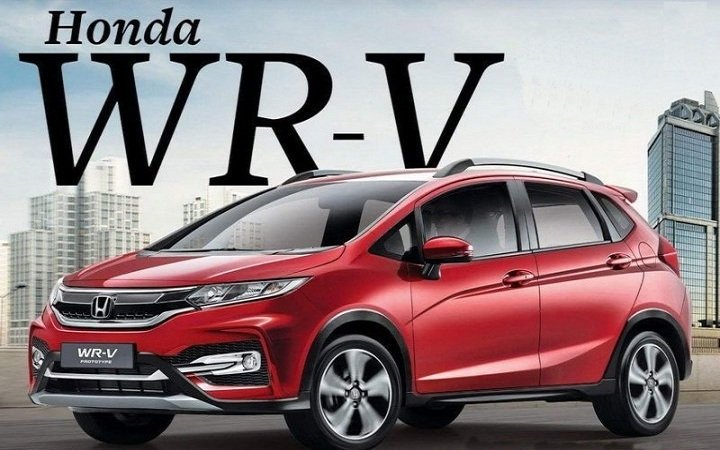 Honda WR-V: Từ 270 triệu đồng. Honda WR-V đang được coi là mẫu xe crossover nhỏ nhất và rẻ nhất của Honda. Xe có chiều dài tổng thể 3.999mm, rộng 1.734mm, cao 1.601mm, chiều dài cơ sở 2.555mm. Và chiều cao gầm 188mm với góc thoát trước và sau tương ứng 21 và 33 độ.Tại thị trường Ấn Độ, Honda WR-V được chia thành 2 phiên bản là máy xăng và máy dầu. Giá bán của Honda WR-V máy xăng tại thị trường Ấn Độ dao động từ 775.000-899.000 Rupee (tương đương 270-312 triệu đồng). Còn Honda WR-V phiên bản máy dầu có giá bán là 879.000-999.000 Rupee (tương đương 305-347 triệu đồng).