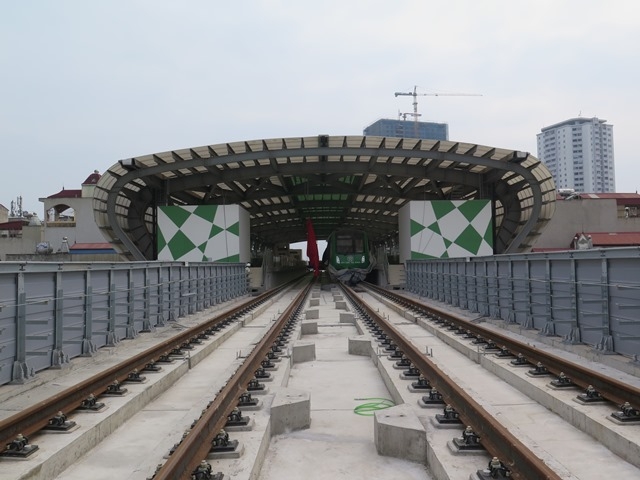 Cận cảnh nhà ga đường sắt Cát Linh-Hà Đông ngày đầu mở cửa