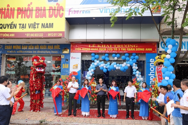 VNPT VinaPhone Hà Nội khai trương cửa hàng giao dịch mới