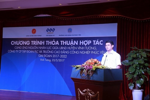 Ông Trần Việt Cường – Phó bí thư huyện ủy, Chủ tịch UBND huyện Vĩnh Tường – phát biểu tại Lễ ký kết.