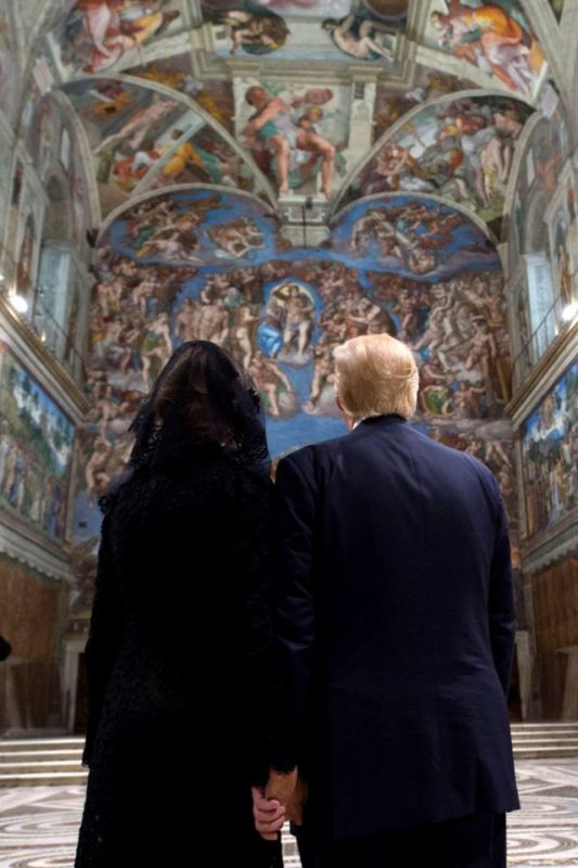 Tổng thống Trump và Đệ nhất phu nhân Melania thăm Nhà nguyện Sistine