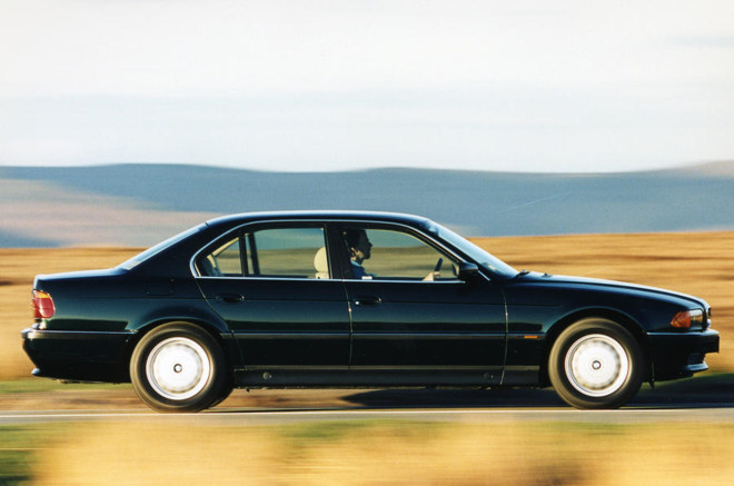 BMW 7 Series tuổi đời trên 20 năm có giá chỉ 1.000 bảng tại Anh. 