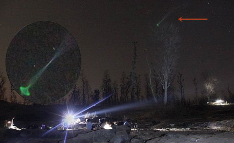 Xôn xao vật thể hình nón xanh nghi UFO ở Anh