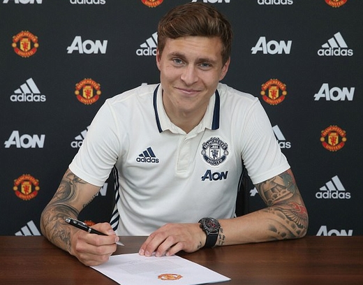 Tân binh Lindelof chính thức ra mắt người hâm mộ Man Utd