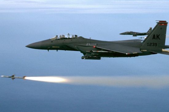 Mỹ xác nhận bắn rơi máy bay quân chính phủ Syria
