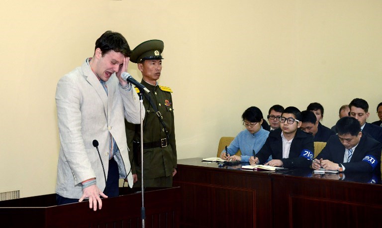Chàng sinh viên Mỹ Otto Warmbier tại Tòa án Nhân dân Tối cao Triều Tiên hồi 16-3-2016. Ảnh: KCNA