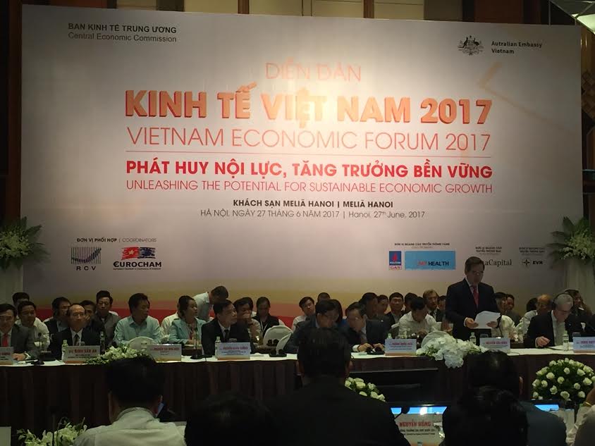 Tại Diễn đàn kinh tế Việt Nam 2017: Phát huy nội lực, tăng trưởng bền vững