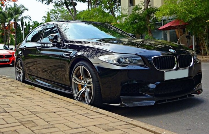  Vea el súper sedán BMW M5 F1, con un precio de decenas de miles de millones en Vietnam
