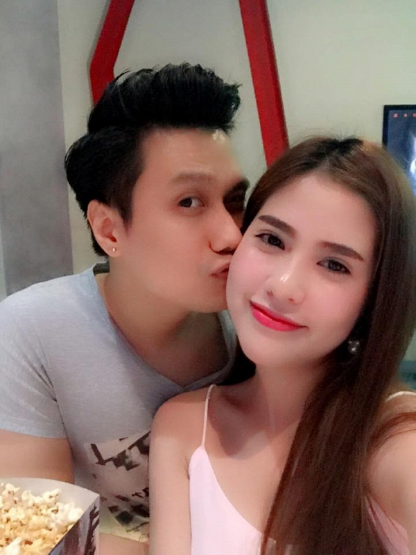 Việt Anh và Hương Trần sống chung với nhau hơn 5 năm, đã đăng ký kết hôn được 2 năm nhưng chưa tổ chức đám cưới.