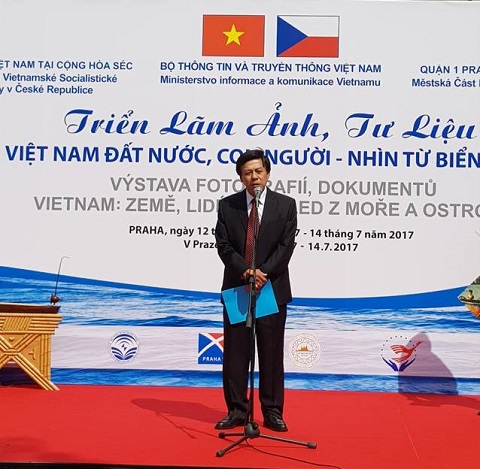 Đại sứ Hồ Minh Tuấn kỳ vọng cuộc triển lãm này sẽ góp phần tăng cường hiểu biết giữa nhân dân hai nước.