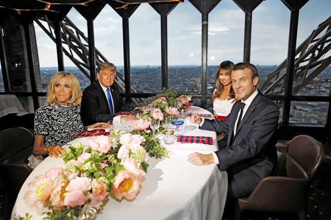 Khung cảnh lãng mạn của nhà hàng trên tháp Eiffel nơi vợ chồng tổng thống Trump dùng bữa