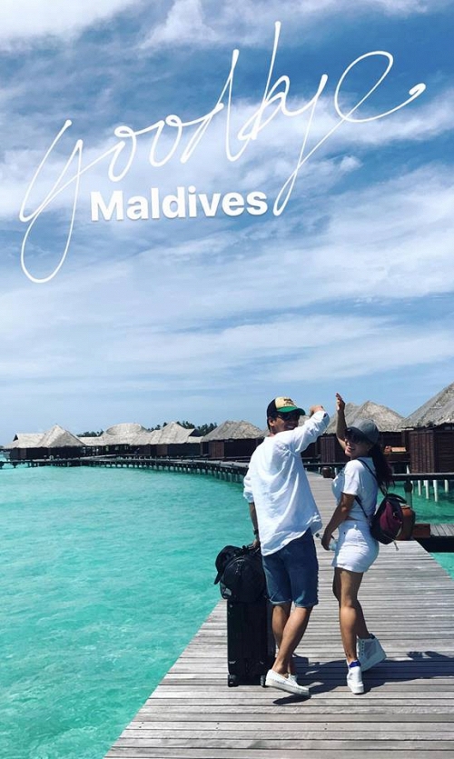 MC Phan Anh và bà xã tại thiên đường Maldives.