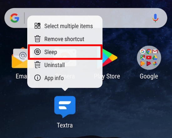 Chuyển ứng dụng sang chế độ ngủ: Khi chuyển các ứng dụng sang chế độ “ngủ”, người dùng Galaxy S8 có thể tiết kiệm pin tối đa do các ứng dụng sẽ không chạy ở chế độ nền và các thông báo đẩy đều bị tạm dừng. Để gửi một ứng dụng sang chế độ ngủ, nhấn vào biểu tượng ứng dụng cho đến khi trình đơn cài đặt mở ra. Chọn Sleep và khi cửa sổ thứ hai mở ra, bấm OK để hoàn tất. 