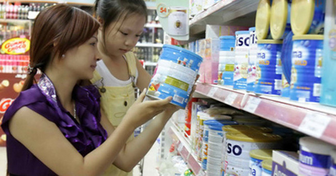 Giá sữa trẻ em bị kiểm soát chặt, người tiêu dùng hưởng lợi