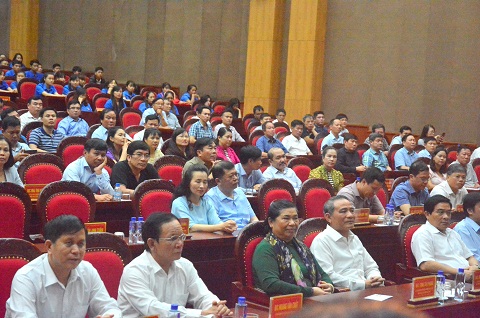 Các đại biểu tham dự chương trình “Ấm tình Sơn La”.