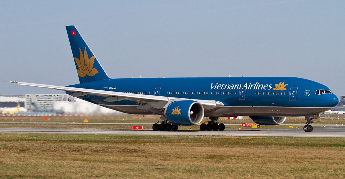 VietnamAirlines hủy hàng loạt chuyến bay vì bão số 7