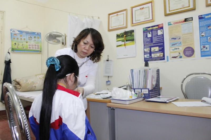 Hà Nội: 100% trường học có y sỹ trung cấp trở lên