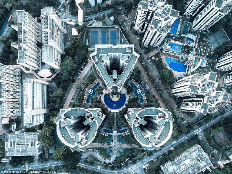 Từ bỏ những tòa nhà đồ sộ nhưng tẻ nhạt trong quá khứ, Singapore đang hướng đến vẻ ngoài xanh và mang tính thẩm mỹ cao hơn.