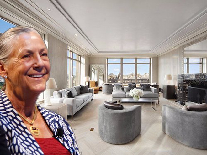 Alice Walton cũng sở hữu căn hộ 2 tầng tại toà nhà  Park Avenue ở New York. Năm 2014, bà mua căn hộ rộng gần 600m2 này với giá 25 triệu USD.