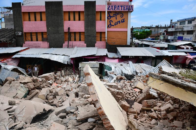 Trận địa chấn mạnh 8,2 độ làm rung chuyển bờ biển phía nam Mexico lúc 23h49 ngày 7/9. Theo cơ quan động đất nước này, tâm chấn nằm ở vùng biển ngoài khơi thị trấn Tonala, bang Chiapas, cách đất liền khoảng 100 km. Ảnh: Ảnh: Getty.