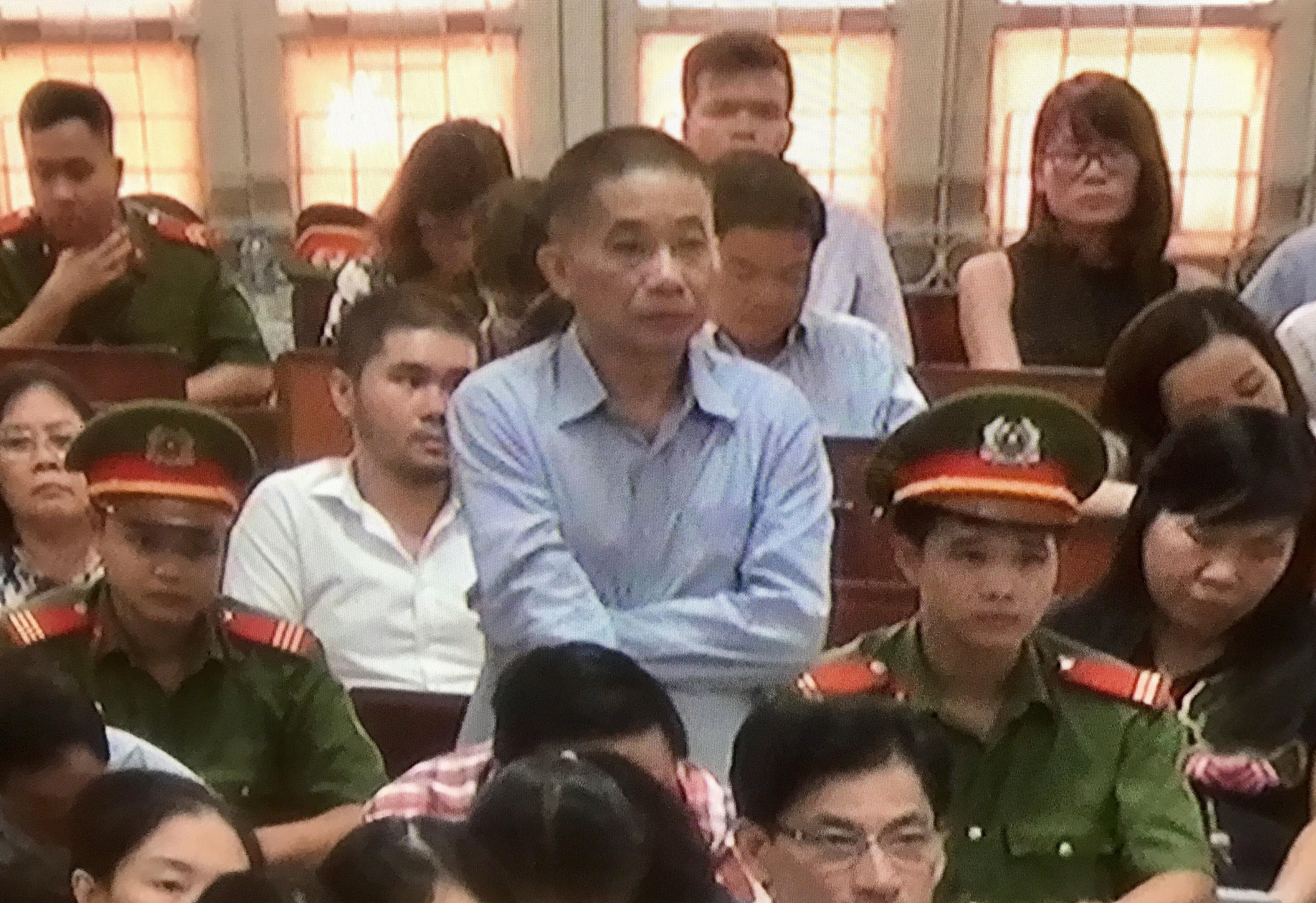 Cựu kế toán trưởng PVN khai nhận tiền 'khủng' của Nguyễn Xuân Sơn