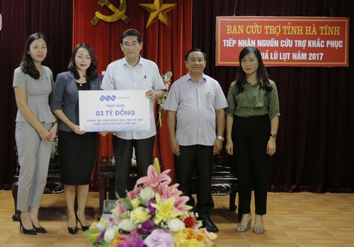 Tập đoàn FLC trao tặng 3 tỷ đồng hỗ trợ khắc phục thiên tai tại Hà Tĩnh