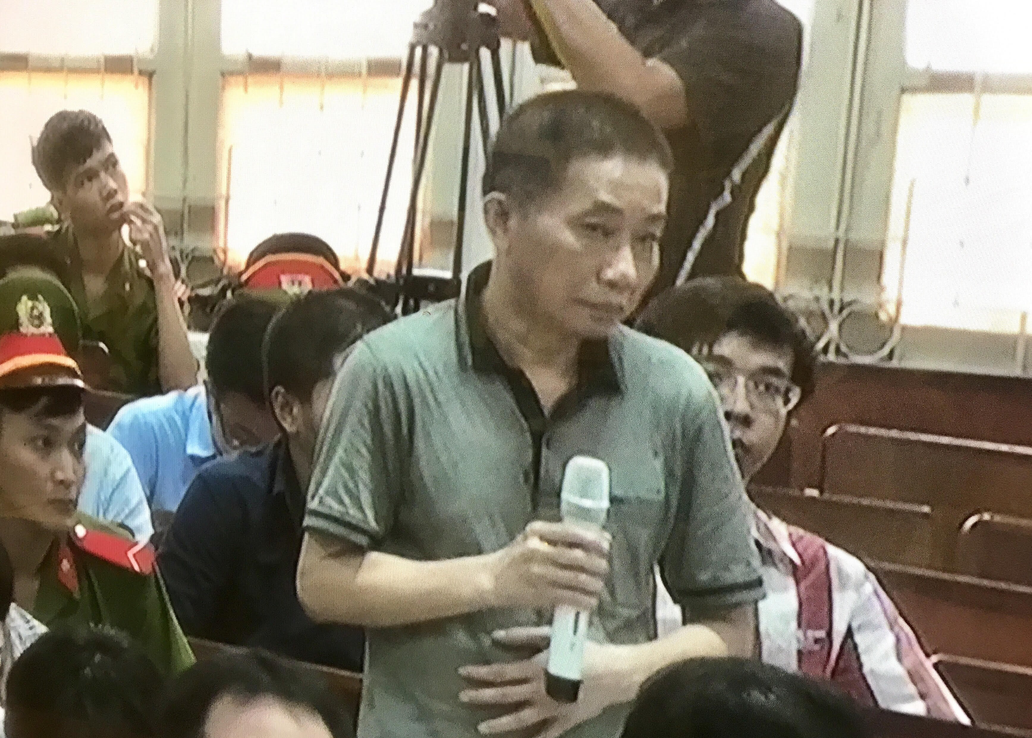 Ông Ninh Văn Quỳnh tại phiên xử ngày 21/9