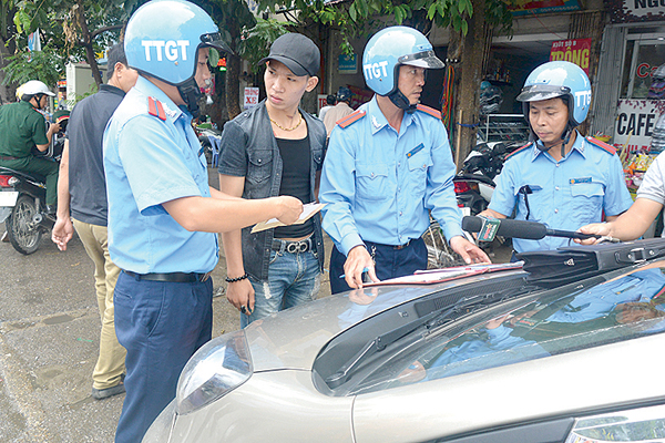 Hà Nội tạm giữ trên 4.600 phương tiện vi phạm giao thông