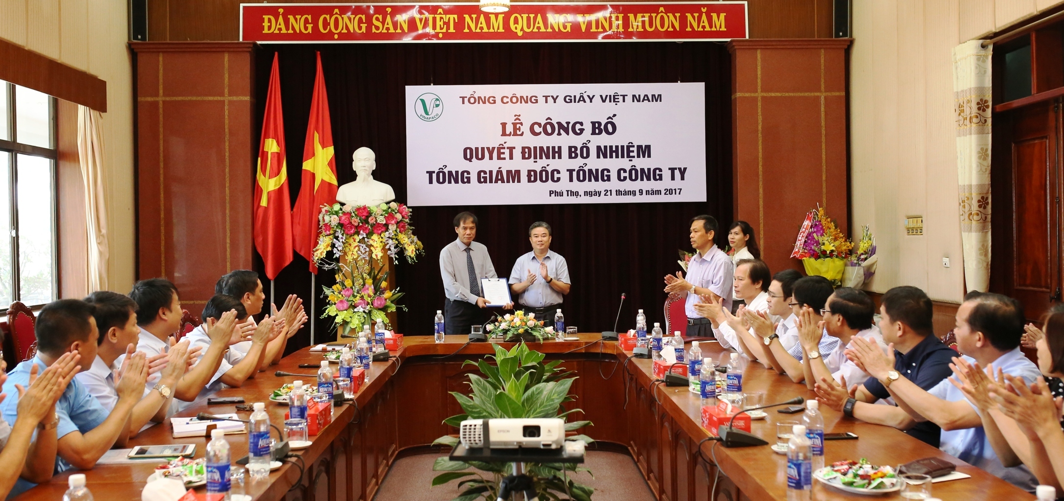 Tổng Công ty Giấy Việt Nam bất ngờ thay Tổng giám đốc